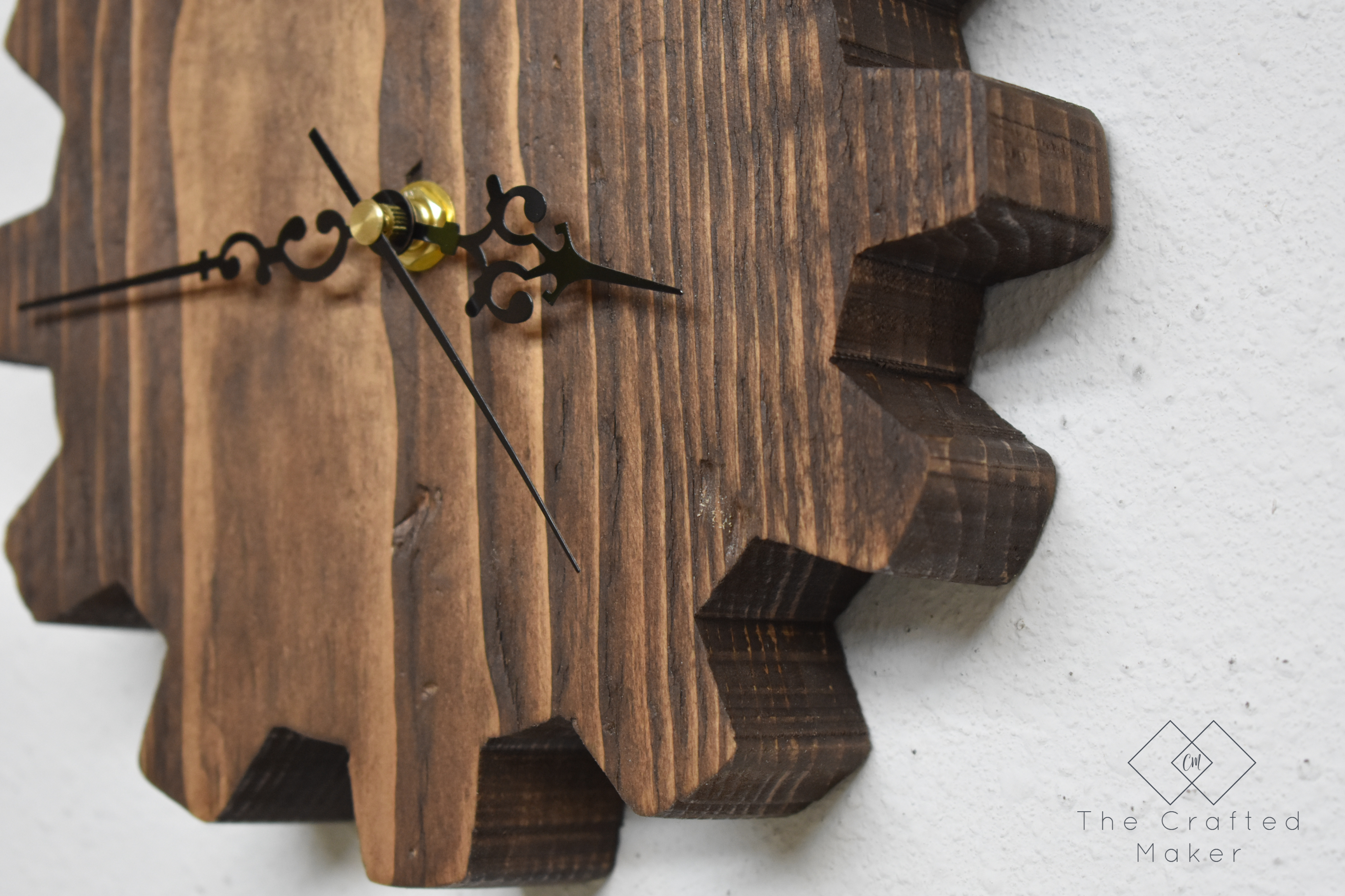 Give your workshop some character with this wooden gear wall clock. This is an easy DIY project that is completely customizable in size and design!