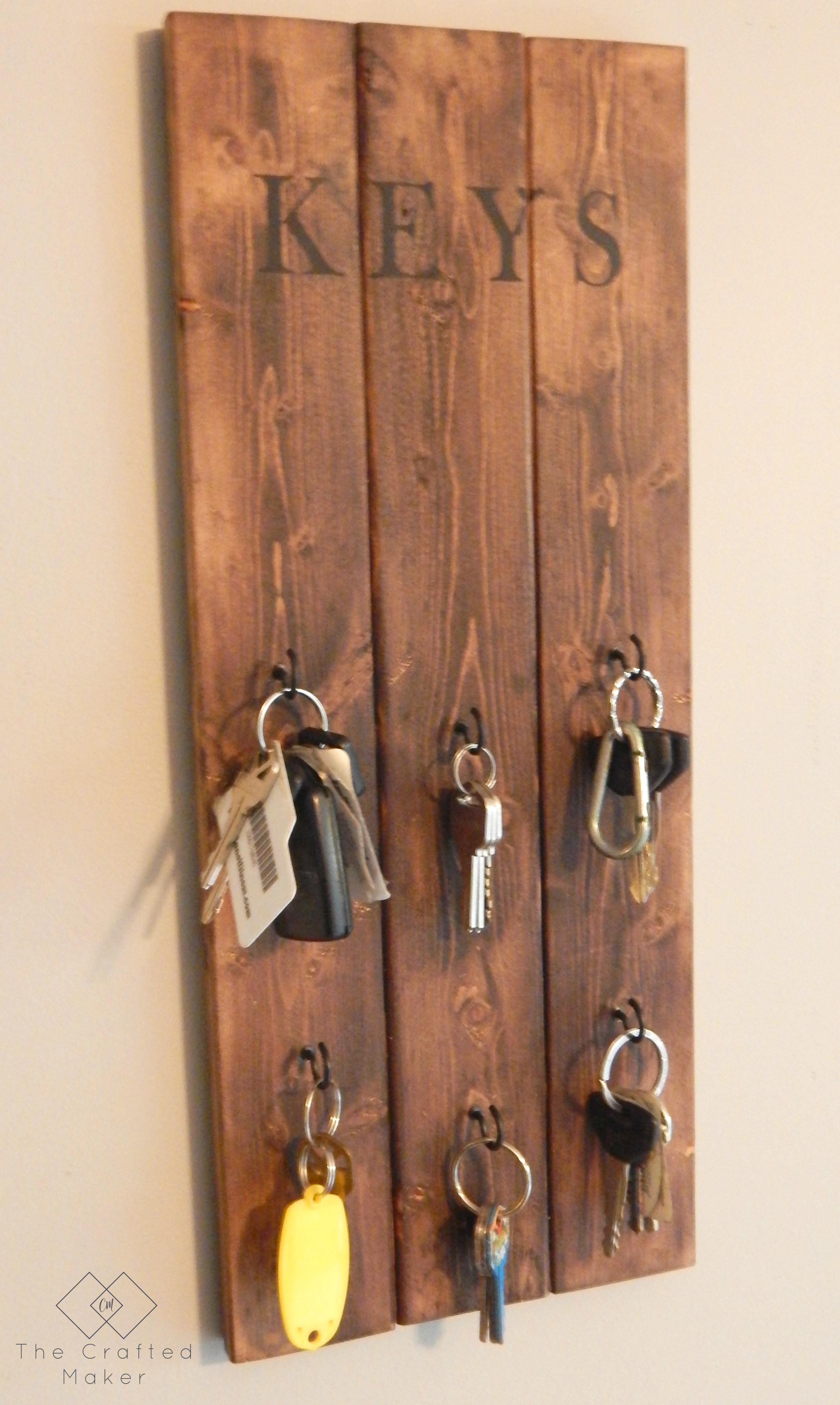 Brown Modern WOODEN KEY CHAIN HOLDER, For home and offices