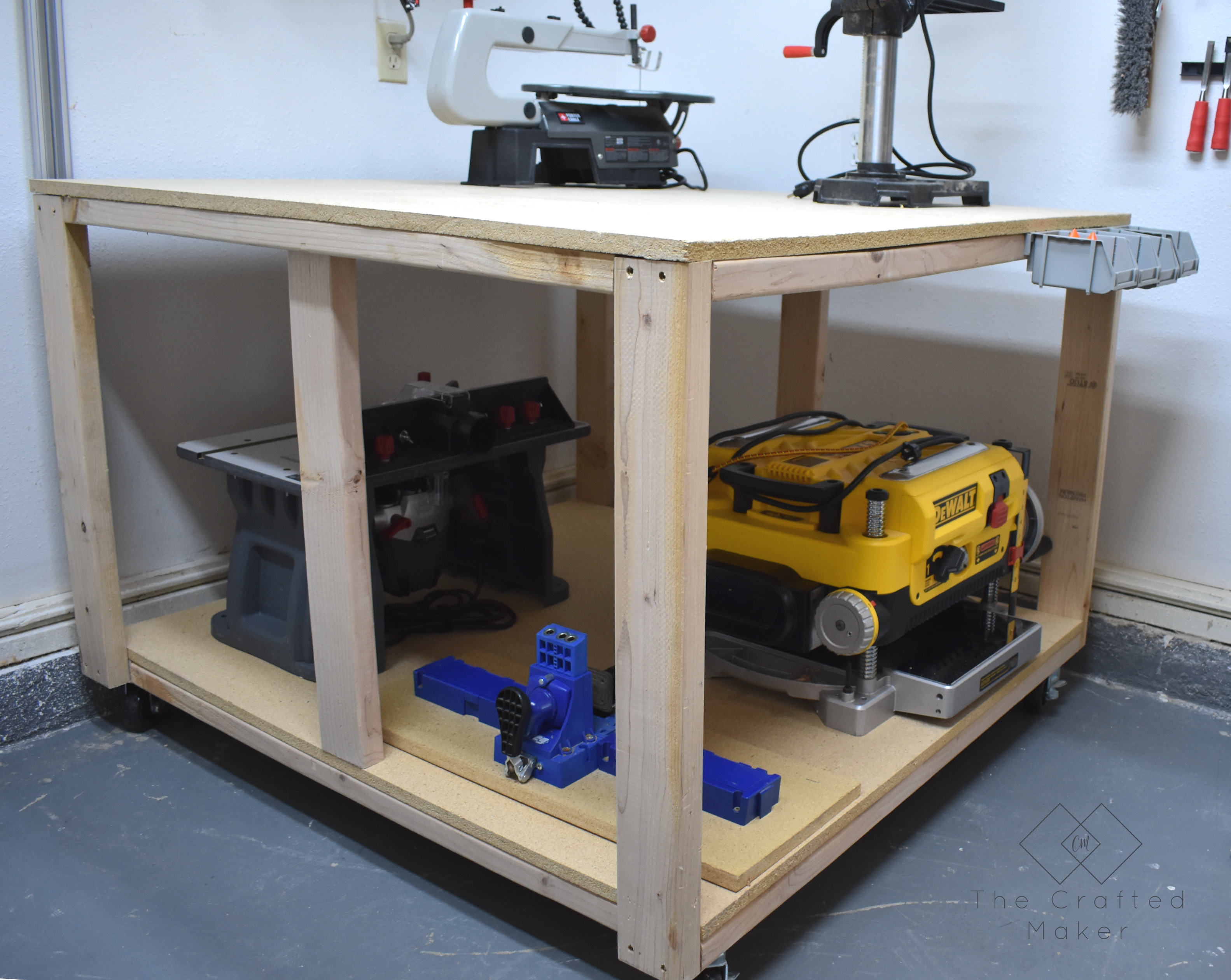 DIY 4′ x 4′ Workbench