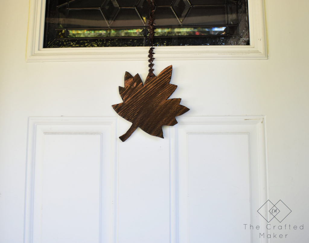 Fall is finally here and it's time to decorate accordingly. Make this quick, easy, and adorable Fall leaf door hanger with scrap wood you already have!